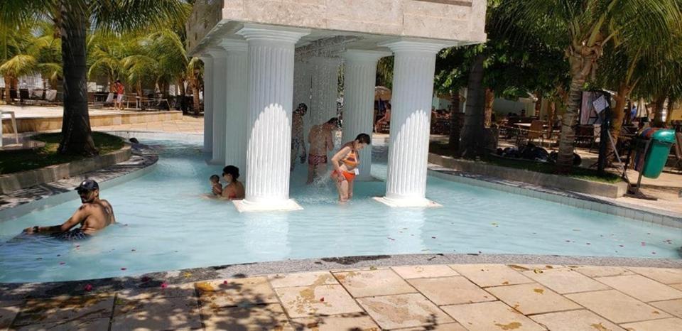 Lacqua Diroma Parkk 24H 5 Pessoas Cozinha Com Fogao Caldas Novas Dış mekan fotoğraf